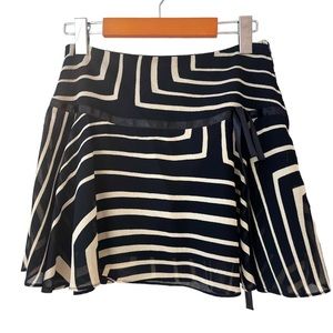 ✅ SALE 🖤 Vintage Black and Beige Swirl Ribbon Mini Skirt